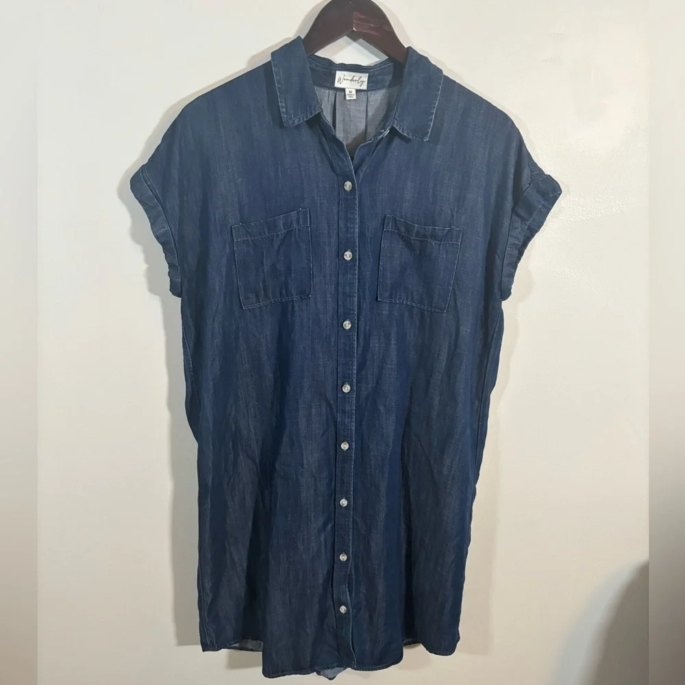 Wonderly Chambray Tunic Top Women’s Medium Blue Denim Shirt 100% Lyocell
